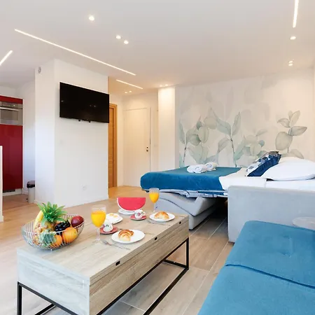 Santa Cruz Yourhosthelper *