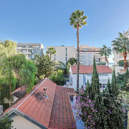 Santa Cruz Yourhosthelper