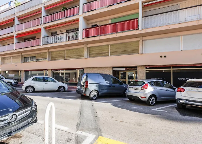 Santa Cruz Yourhosthelper *